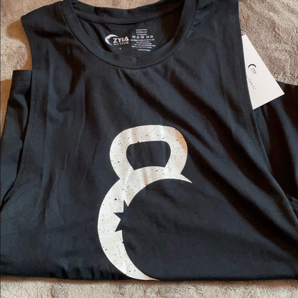 Zyia black kettlemoon tank size large